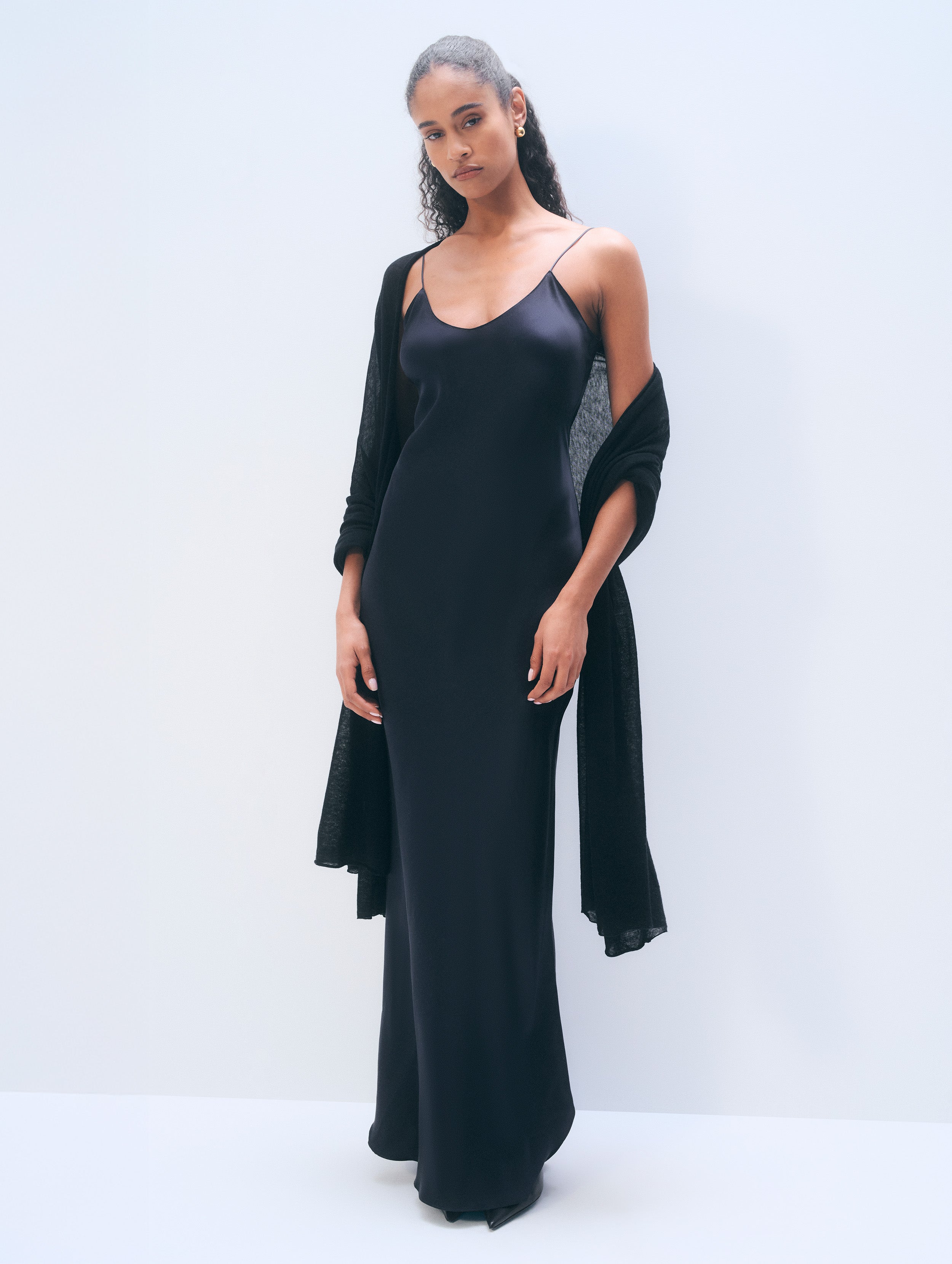 Superfine Cashmere Travel Wrap | Black