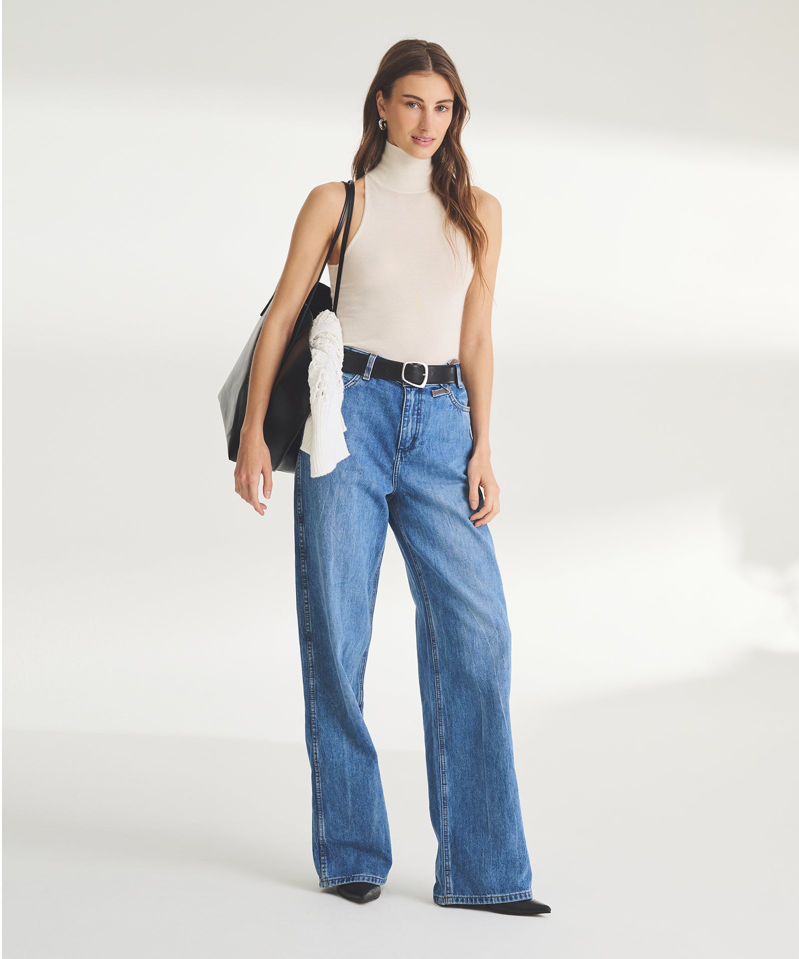 Super Fine Cashmere Sleeveless Turtleneck