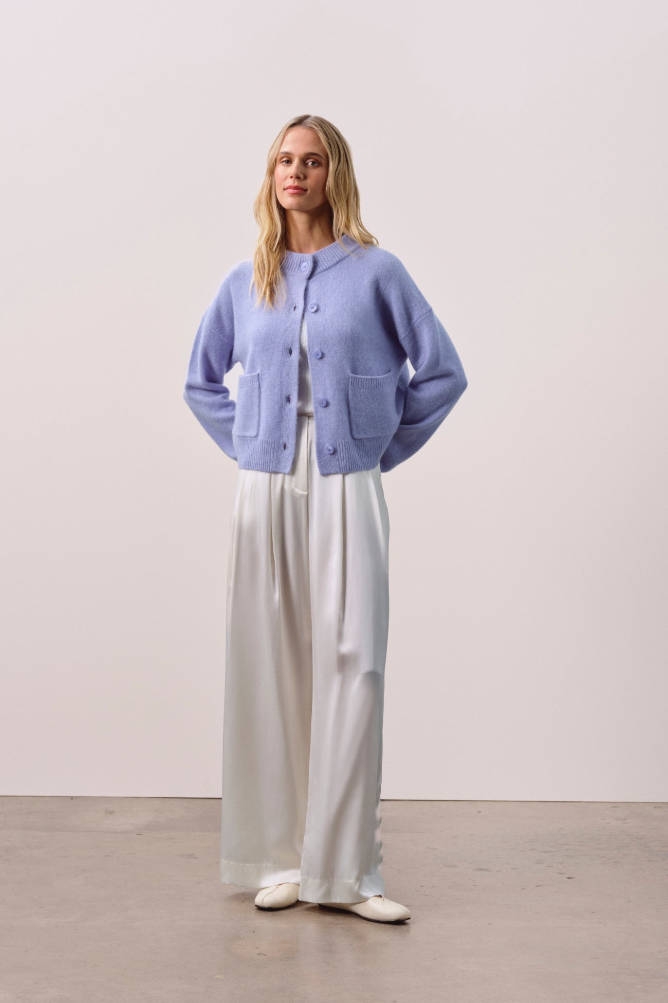 REVERIE BUTTON-UP CASHMERE CARDIGAN