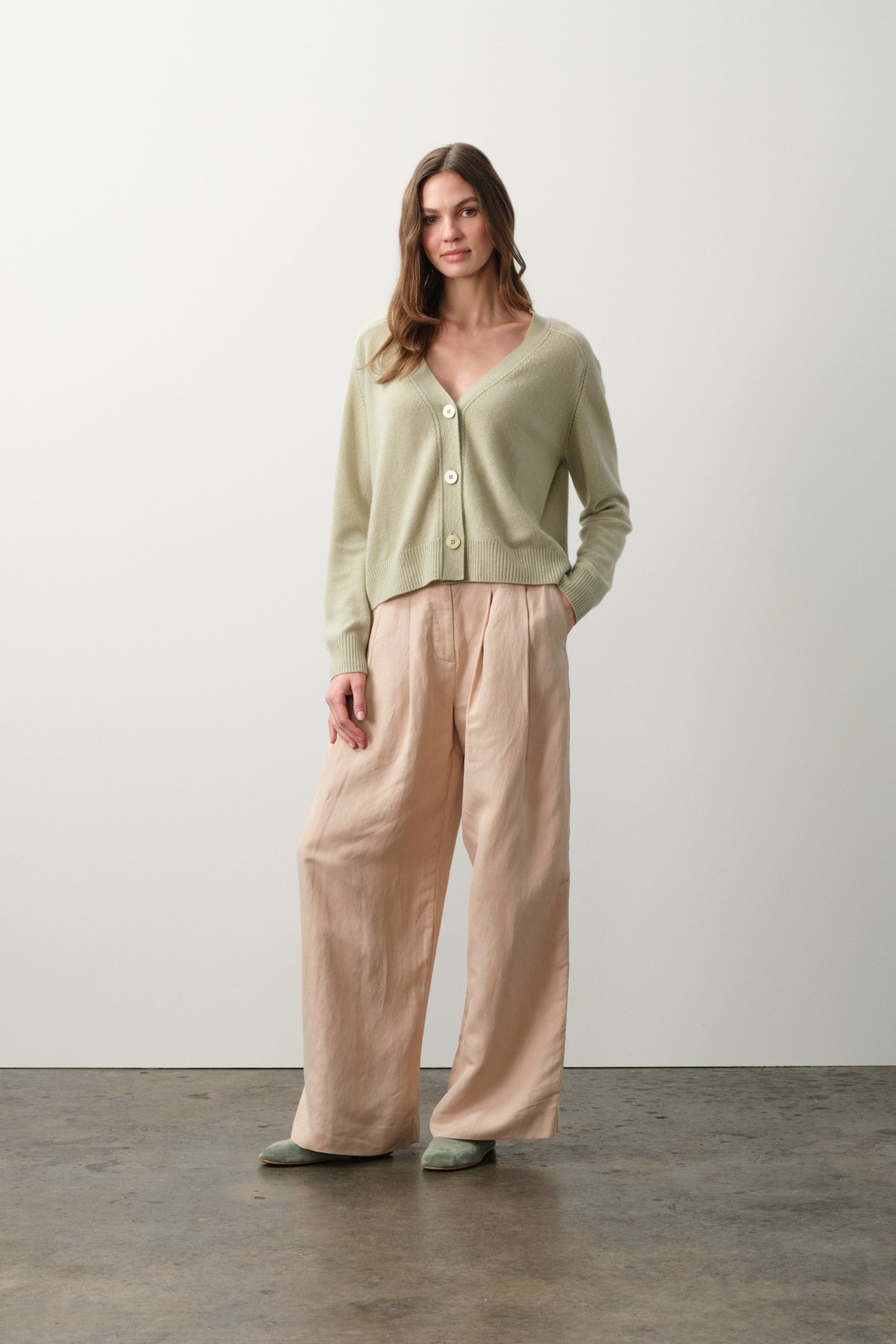 ALTHEA FEATHERWEIGHT CASHMERE CARDIGAN